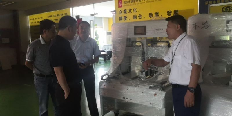 熱烈歡迎懷寧縣縣委張常委，招商局謝局長，胡局長一行蒞臨我司參觀指導(dǎo)